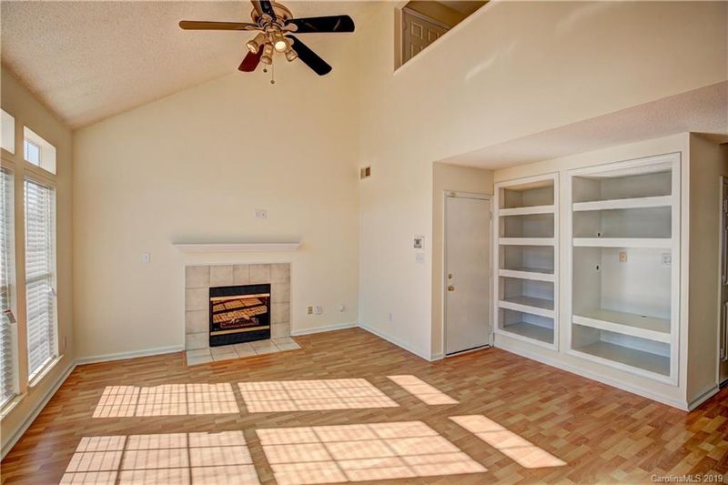 2610 Chickadee Dr #30, Charlotte, NC 28269