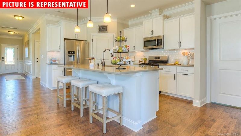 3743 Summer Haven Dr #100, Sherrills Ford, NC 28673