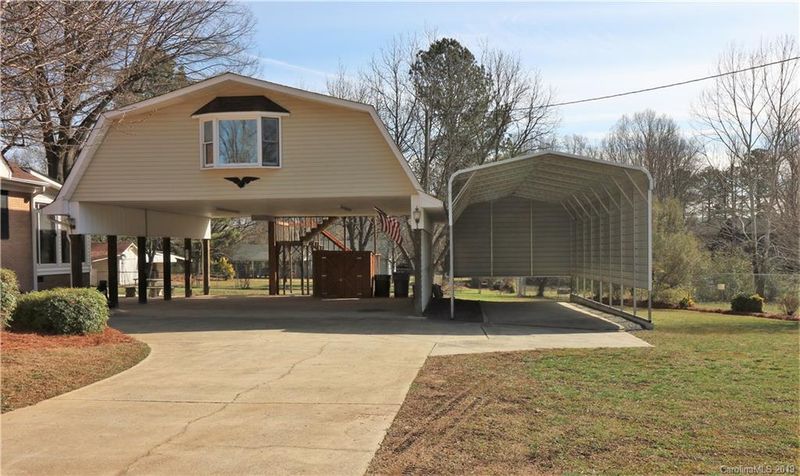 1107 Lancaster Ave, Monroe, NC 28112