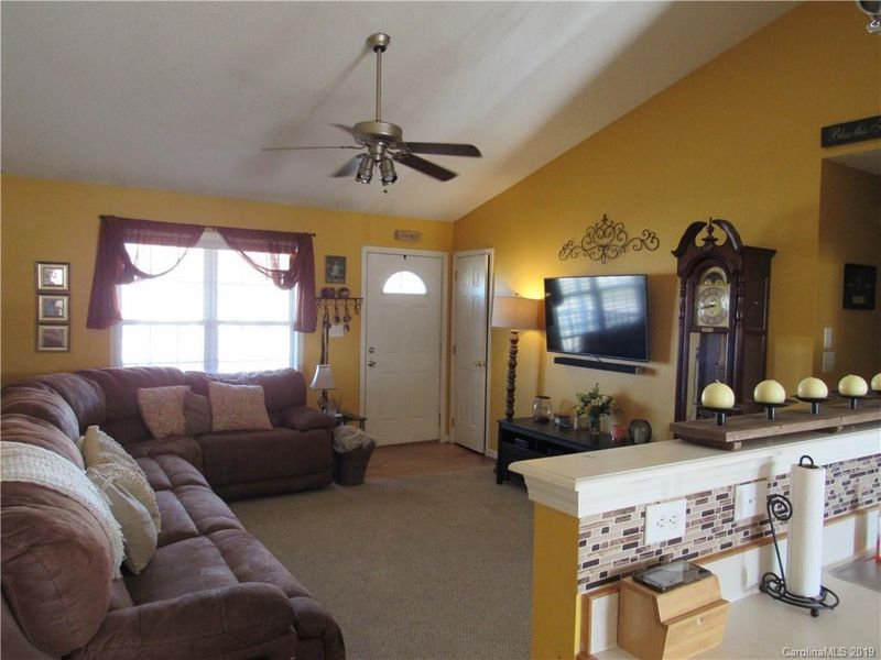 1014 Braxton Dr, Concord, NC 28025