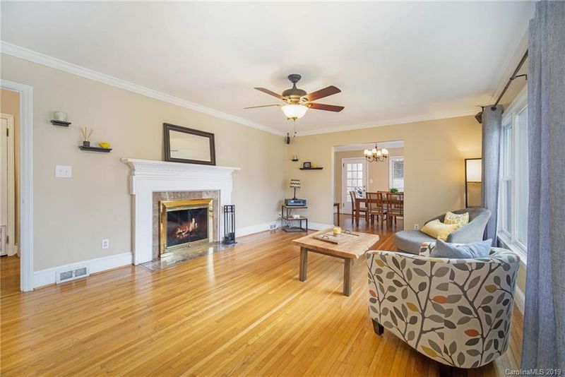 1101 Montford Dr, Charlotte, NC 28209