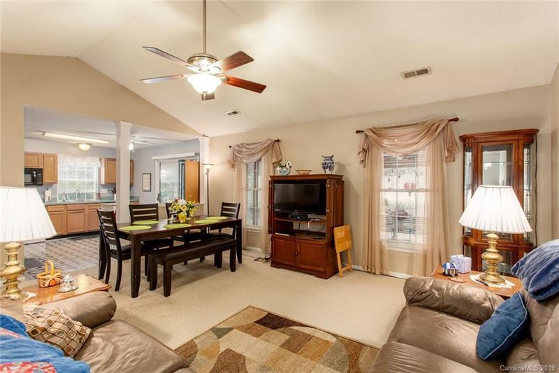 905 Barbee Farm Dr, Monroe, NC 28110