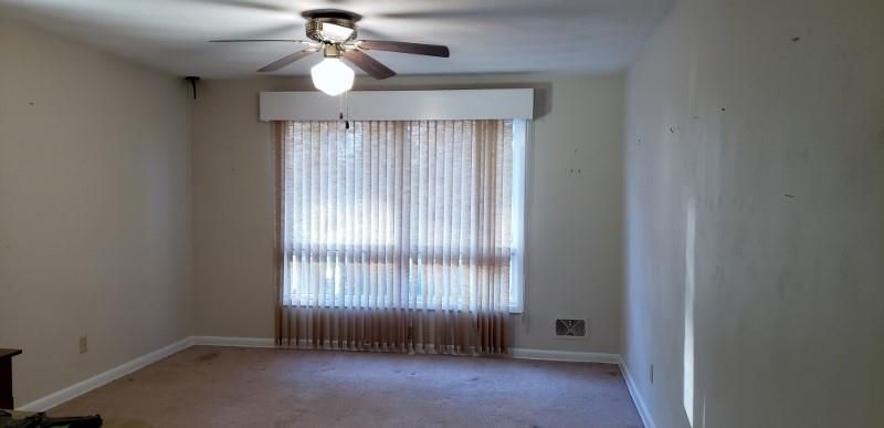 1012 23rd St NE, Hickory, NC 28601