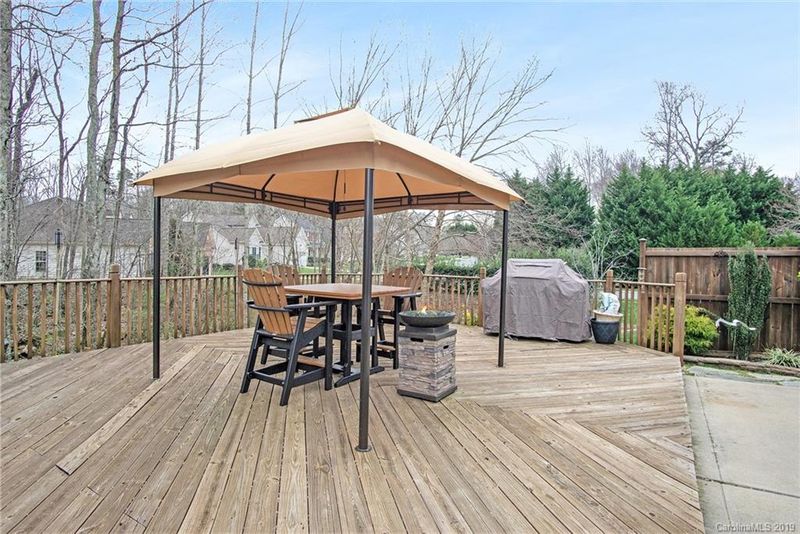 13225 Salvo Dr, Matthews, NC 28105