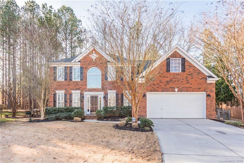 12145 Stone Forest Dr, Pineville, NC 28134