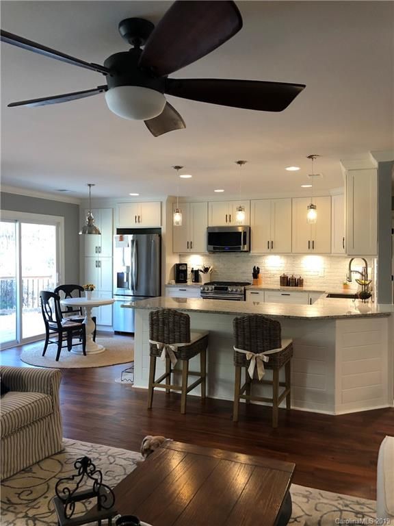 21 Woodvine Ln, Clover, SC 29710