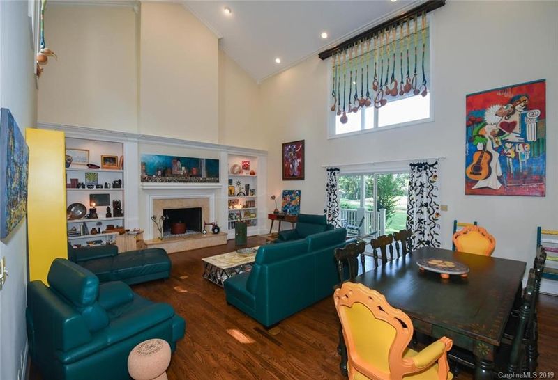 8134 Raintree Ln, Charlotte, NC 28277