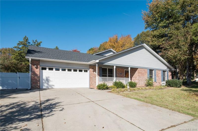 7314 Sheffingdell Dr, Charlotte, NC 28226