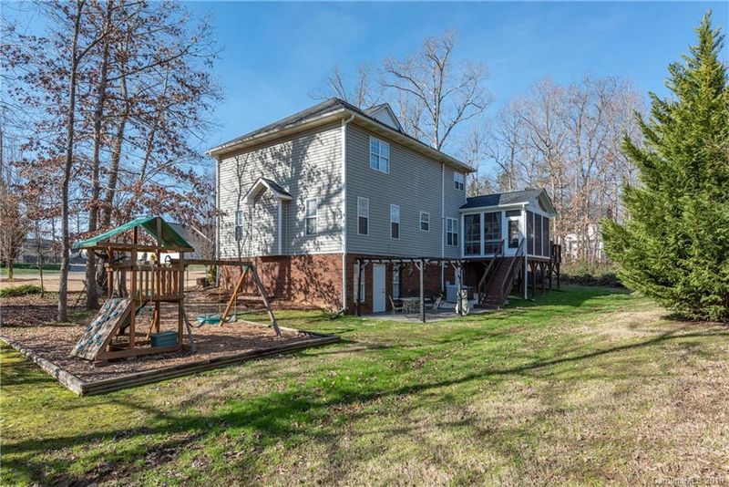 2292 Redwood Dr, Indian Trail, NC 28079