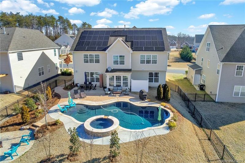 548 Rosemary Ln, Tega Cay, SC 29708