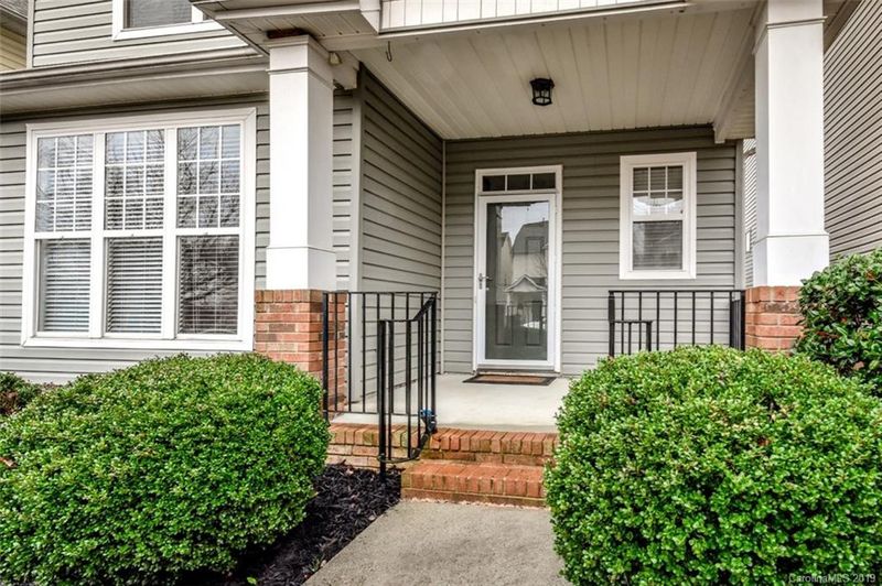 9706 Cadman Ct, Cornelius, NC 28031