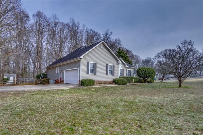 8716 E Meadow Ridge Rd, Indian Land, SC 29707