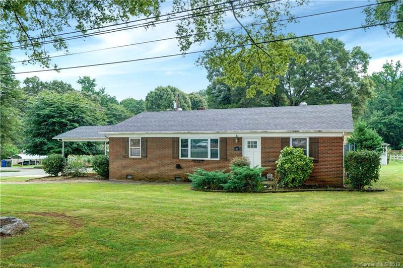 1067 Shearers Rd, Mooresville, NC 28115