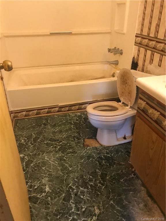 1773 Old Lynwood Cir, Lancaster, SC 29720