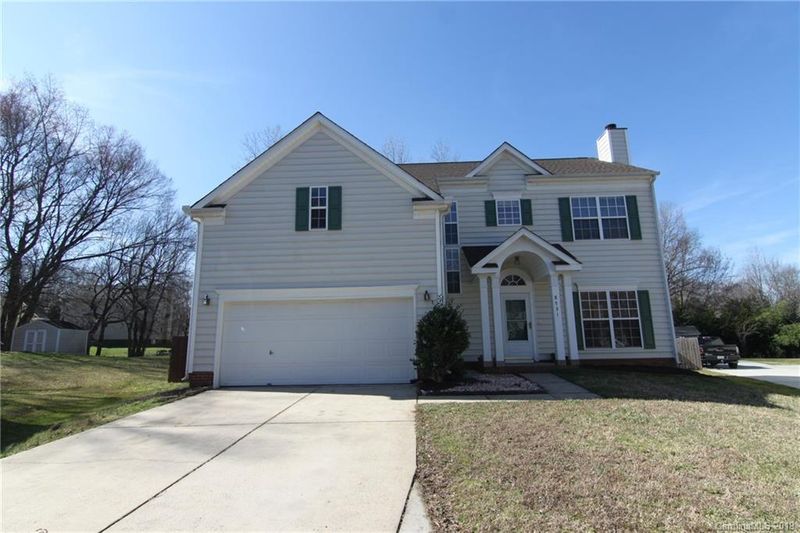 8731 Bodkin Ct, Charlotte, NC 28215
