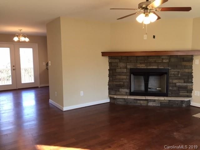 635 Jacob Trl #1 & 2, Lincolnton, NC 28092