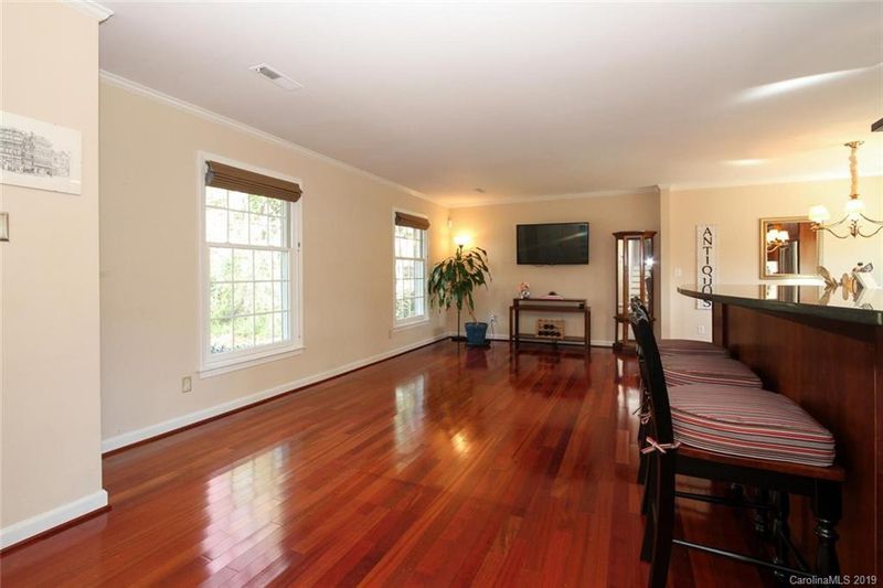 3708 Riverbend Rd, Charlotte, NC 28210
