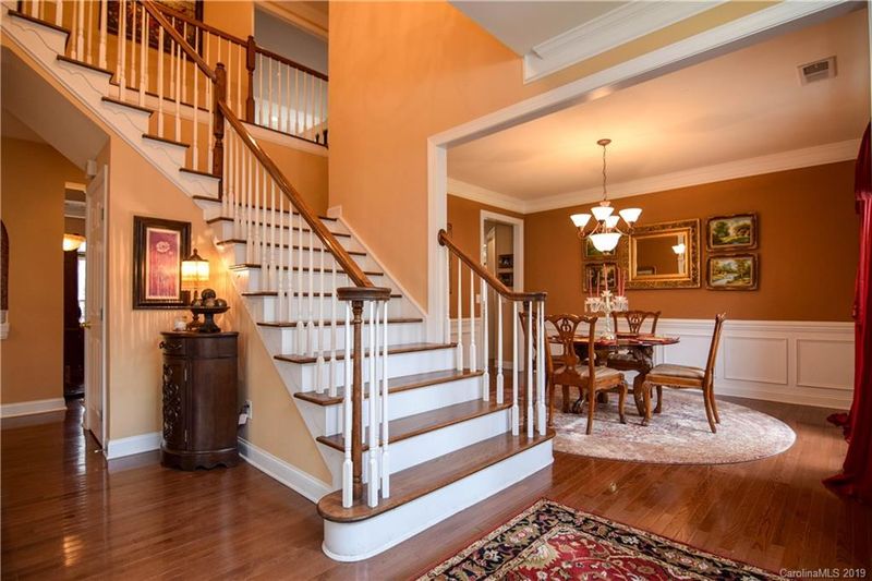 2556 Cherry Bark Oak Ct, Gastonia, NC 28056