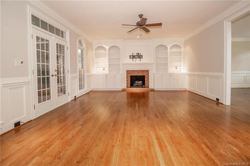 1137 Lost Oak Rd, Charlotte, NC 28270
