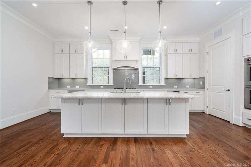 6521 Hazelton Dr, Charlotte, NC 28210