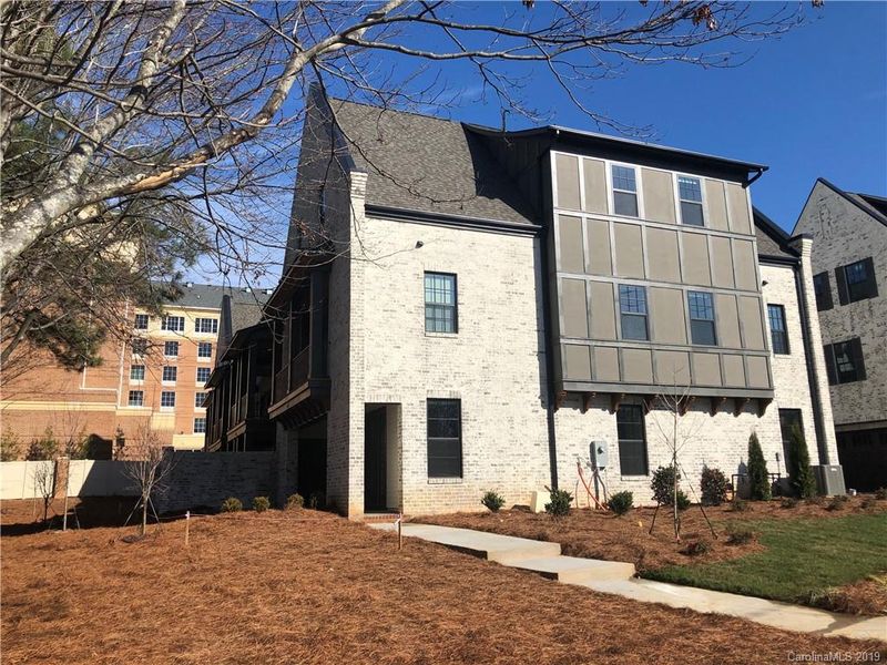 6521 Hazelton Dr, Charlotte, NC 28210