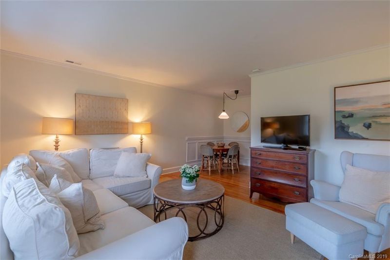 1558 Pecan Ave, Charlotte, NC 28205