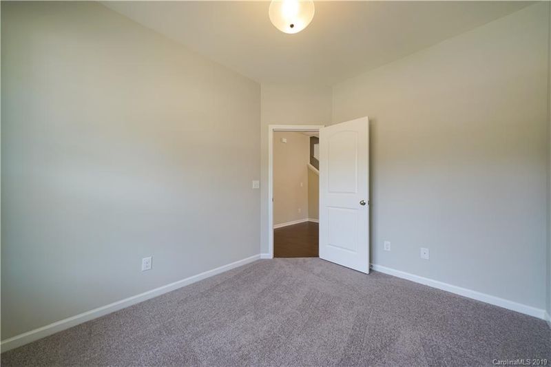 5005 Thomasville Dr #2, Cramerton, NC 28012