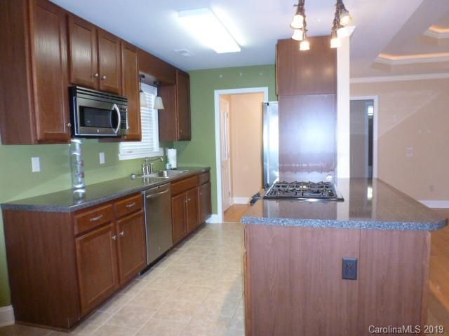2486 Lazy Oak Dr, Lancaster, SC 29720