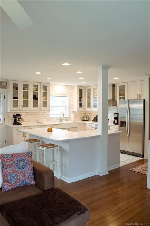2919 Spring Valley Rd, Charlotte, NC 28210