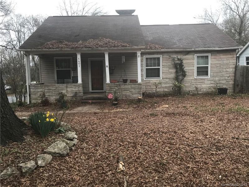 1401 Edgewood Rd, Charlotte, NC 28208