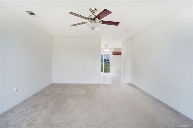 232 Hunslet Cir, Charlotte, NC 28206