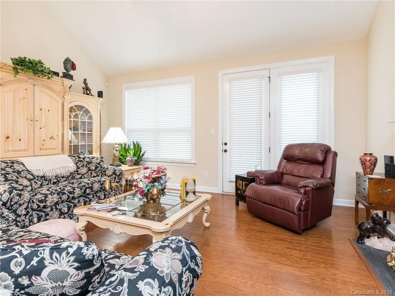 14821 Brotherly Ln, Charlotte, NC 28278