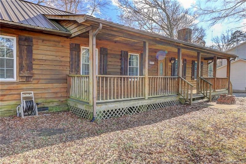 514 Gray Dr, Charlotte, NC 28213