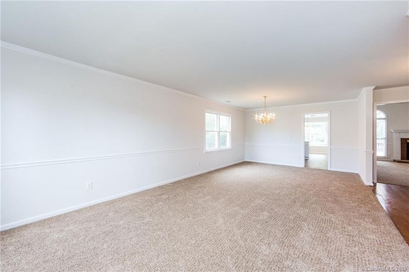224 Walnut Point Dr, Matthews, NC 28105