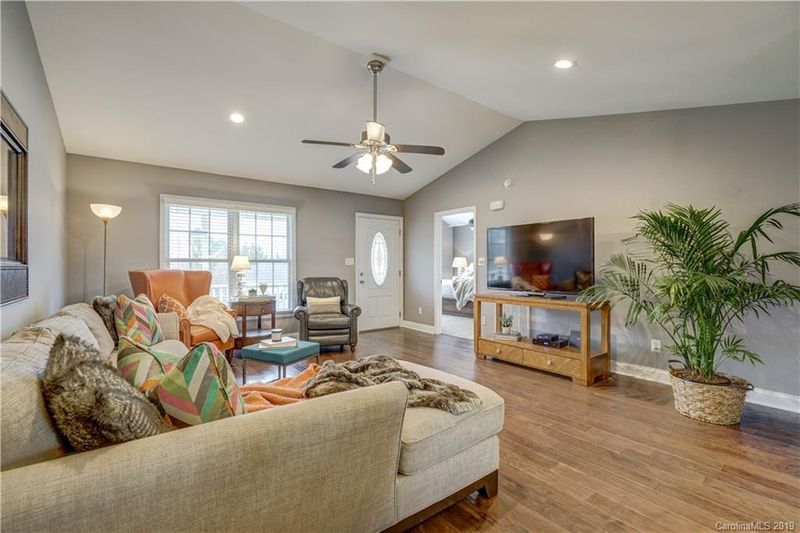 2228 Mintew Cir #44, Lincolnton, NC 28092