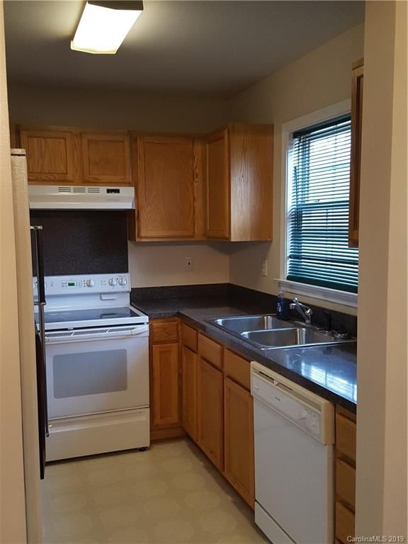 2562 Scott St, Kannapolis, NC 28083