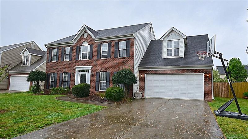 9701 Steele Meadow Rd #105, Charlotte, NC 28273