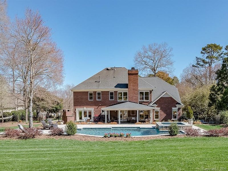 18937 Elm Row Ct, Davidson, NC 28036