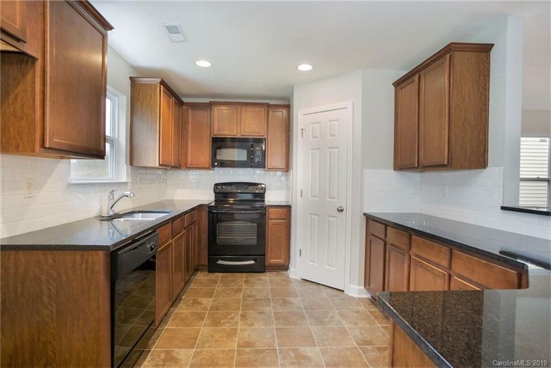 5619 Turtleback Ct, Charlotte, NC 28269