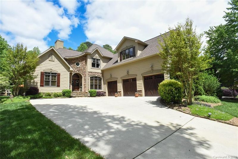 7871 Chapel Creek Dr, Denver, NC 28037