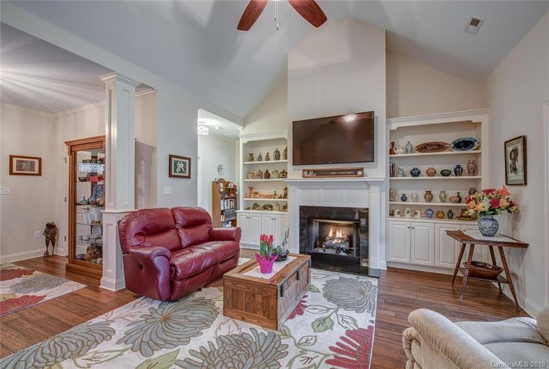 1028 Villas Dr, Stanley, NC 28164