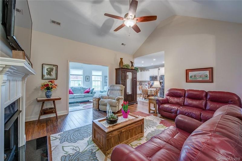 1028 Villas Dr, Stanley, NC 28164