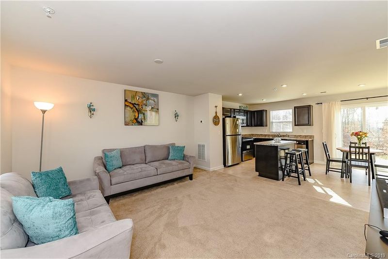1151 Tangle Ridge Dr, Concord, NC 28025
