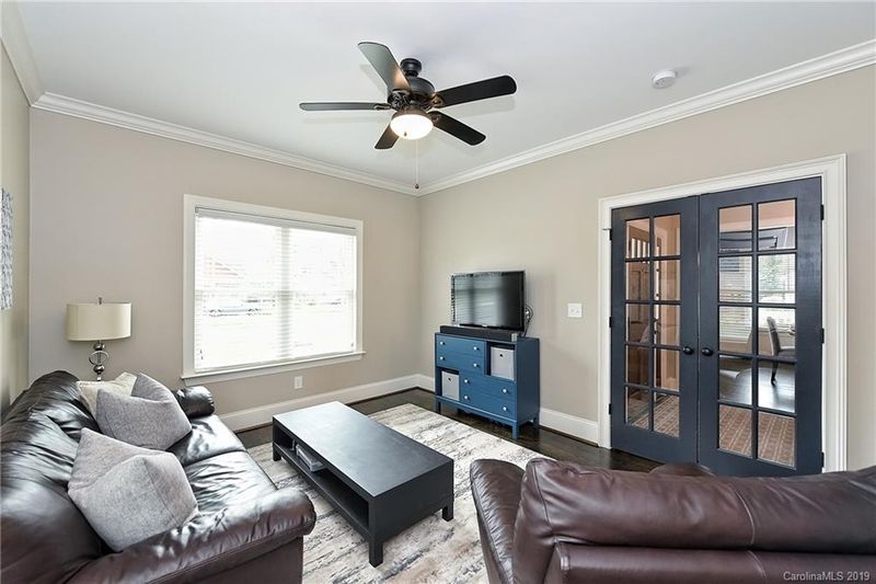 619 Marsh Rd, Charlotte, NC 28209