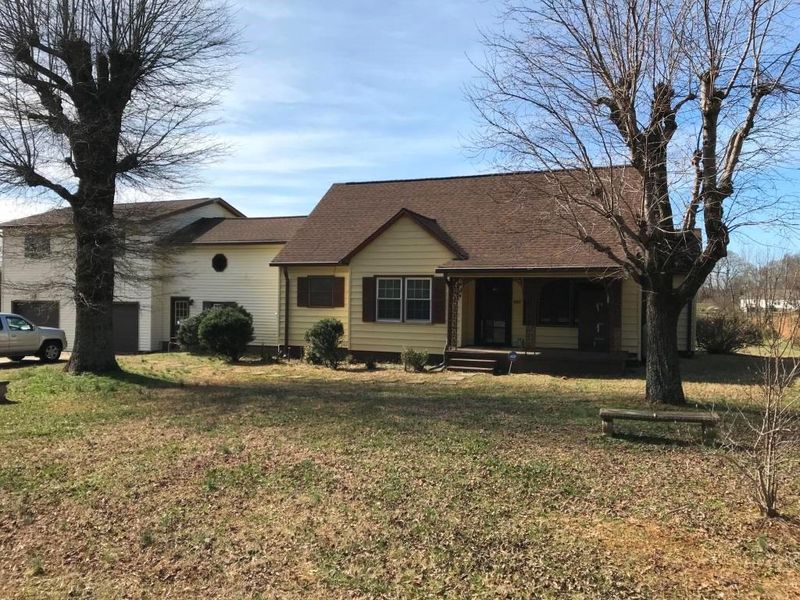 3127 Jack Whitener Rd, Newton, NC 28658