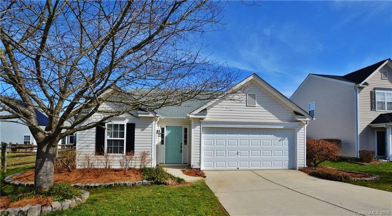 6026 Leawood Run Ct, Charlotte, NC 28269