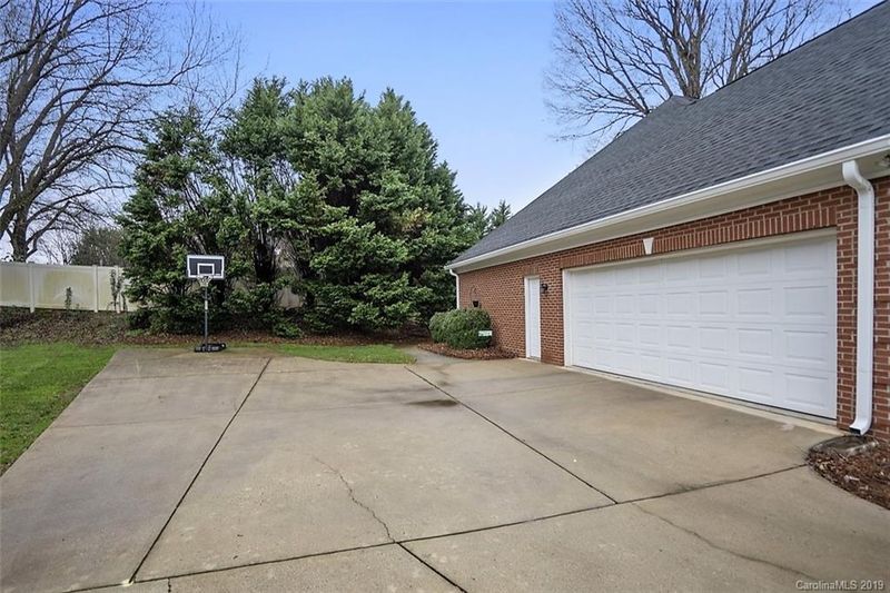 16305 Barcica Ln, Cornelius, NC 28031