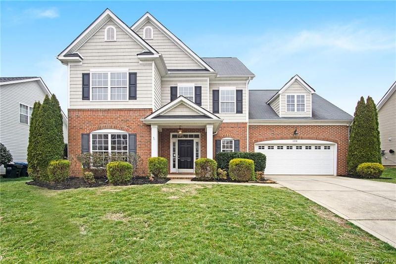 1318 Mallory Ln, Waxhaw, NC 28173
