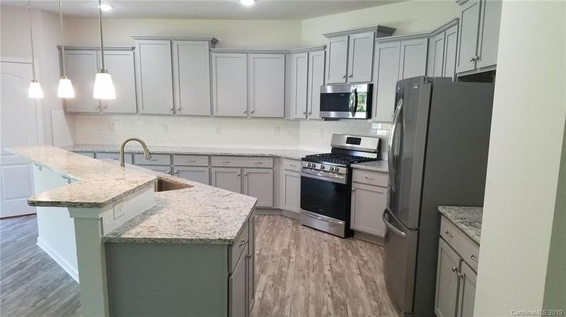 140 Falls Cove Dr #39, Troutman, NC 28166
