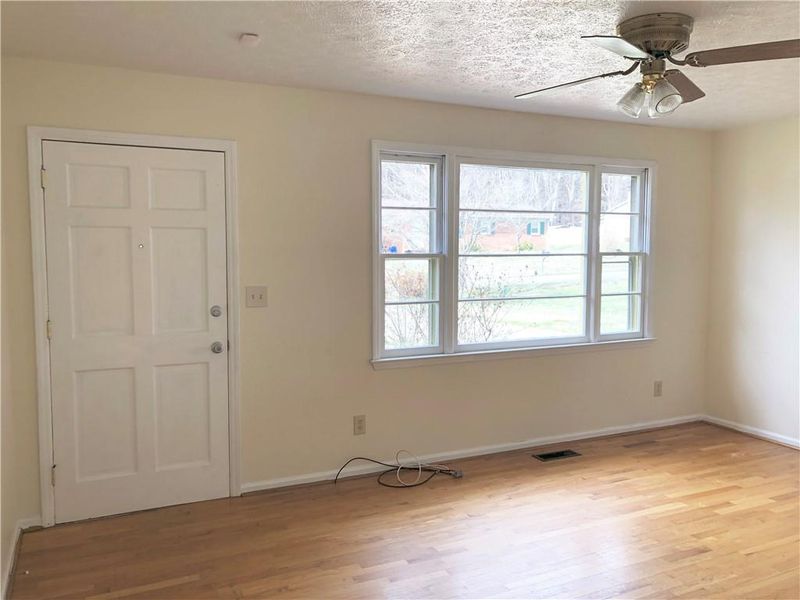 1778 26th St NE, Hickory, NC 28601